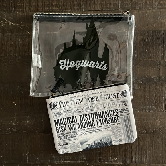 Wizarding World of Harry Potter 2 Piece Pouch set - Picture 4 of 5